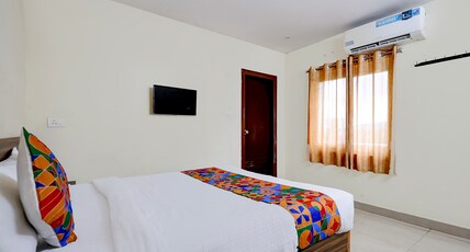 FabHotel Ramnivas Room Type - Deluxe Room