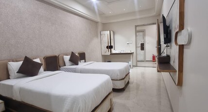 HOTEL PRIME PALACE Room Type - The Ditto-Twin Bed Room