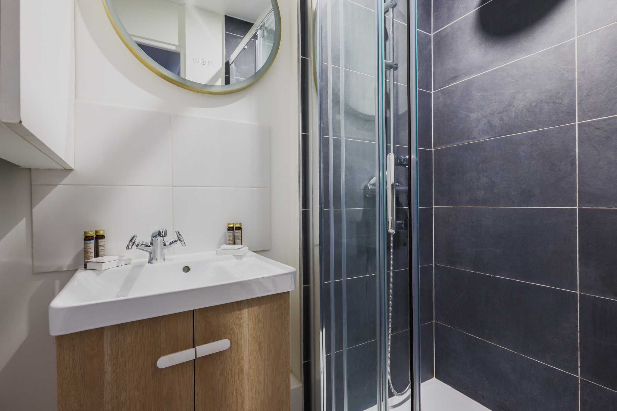 Magnificent apt - 1BD/6P - Auteuil/ Quai de Seine - Tap to explore photos