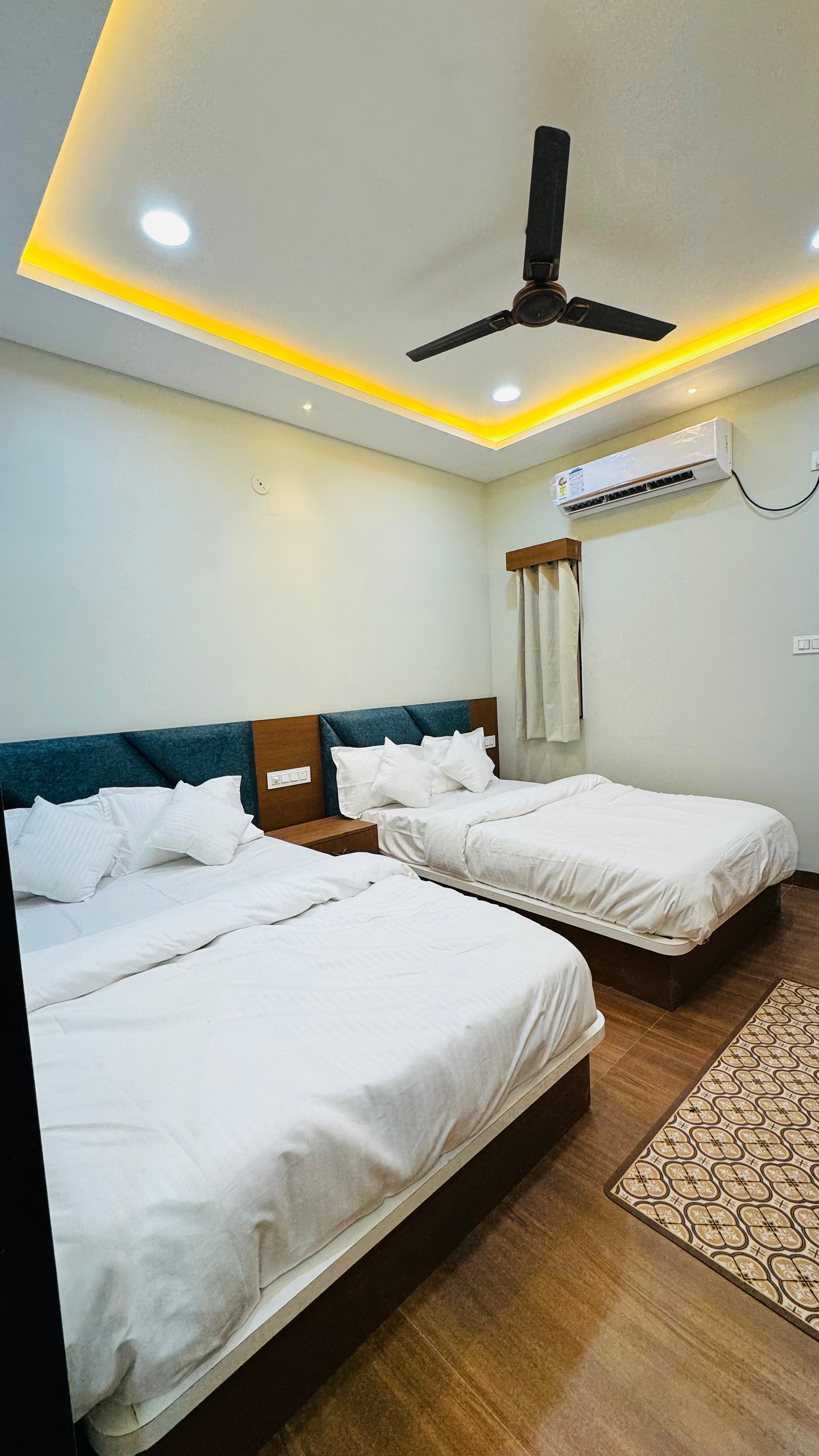 Aanandam Hotel Resort - Tap to explore photos