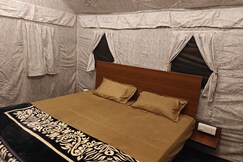 Huts And Hunters Resort Saputara