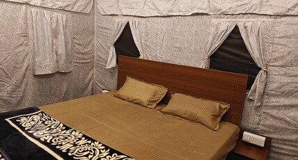 Huts And Hunters Resort Saputara Room Type - TENT