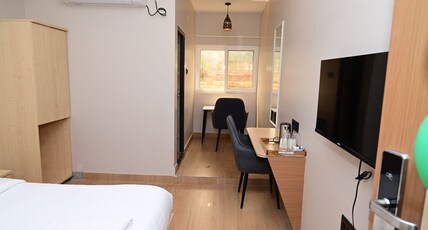 SUNRISE VALLEY INN Room Type - DELUXE AC