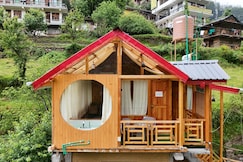Jacuzzi Glasshouse in Jibhi( The Hot Tub Hideaway)