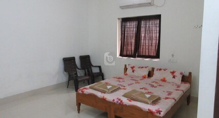 Hotel aashirwad Room Type - Deluxe AC Room king