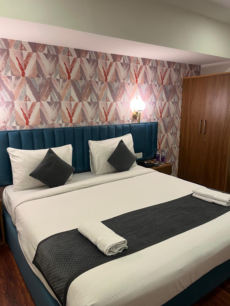 Turquoise Kharadi (A Business Hotel) - Tap to explore photos