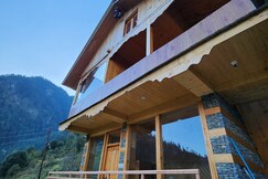 Bastiat Stays The Woodland Valley View Tandi