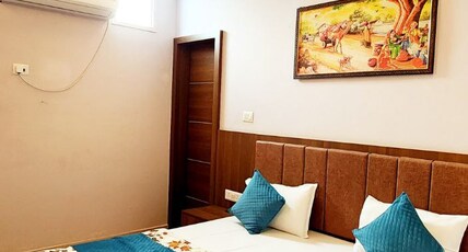 Shanti Residency | Bed & Breakfast Room Type - Deluxe Room