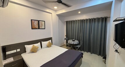 Sea Front Room Type - Standard AC Room 1