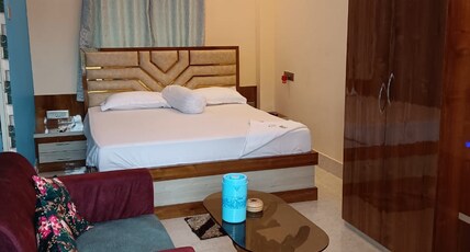 Paromita Inn Room Type - Deluxe Room with Air Conditioning