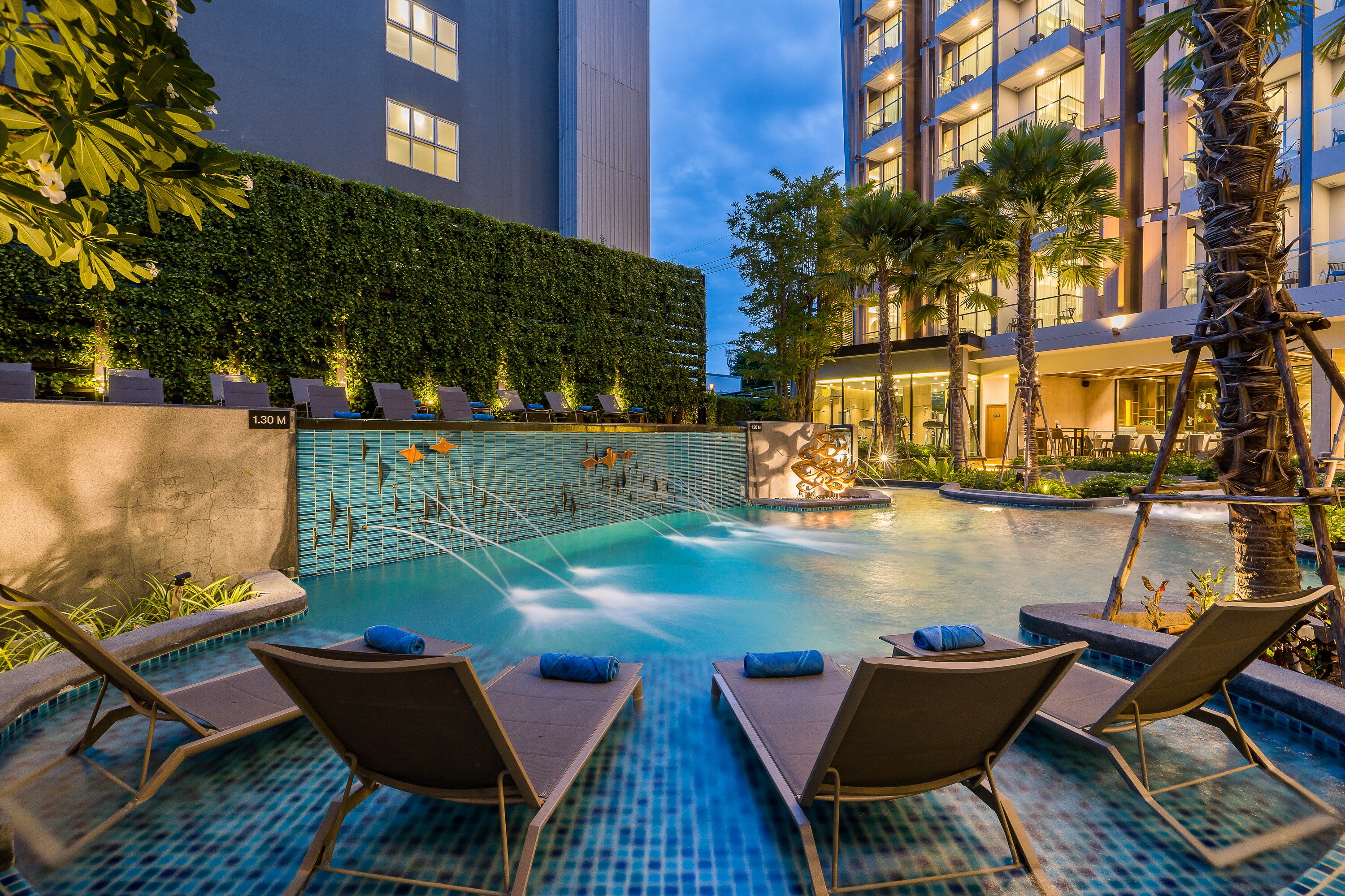 Hotel Amber Pattaya - Tap to explore photos