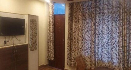 HIM TAJ HOTEL Room Type - Family Cozy Room