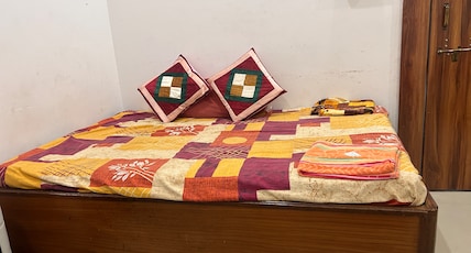 Nirvana Cozy Space Room Type - Classic Non AC room