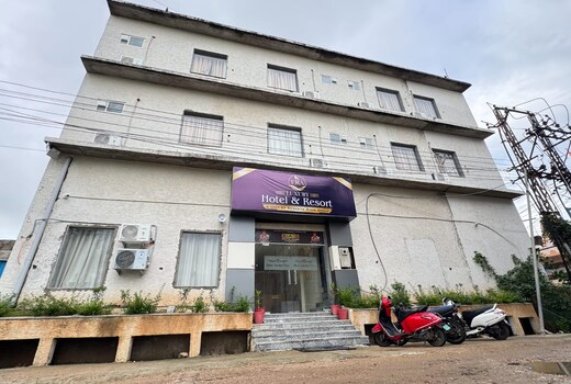 ERA Hotel And Resort