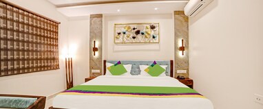 Treebo Lazystay Elite