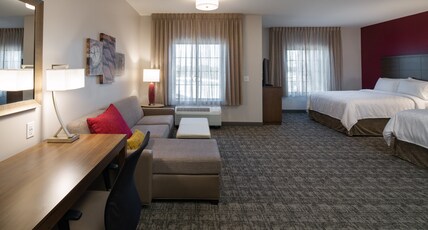 Staybridge Suites Phoenix - Biltmore Area Room Type - 2 Queen Studio Suite Mobil Access Tub