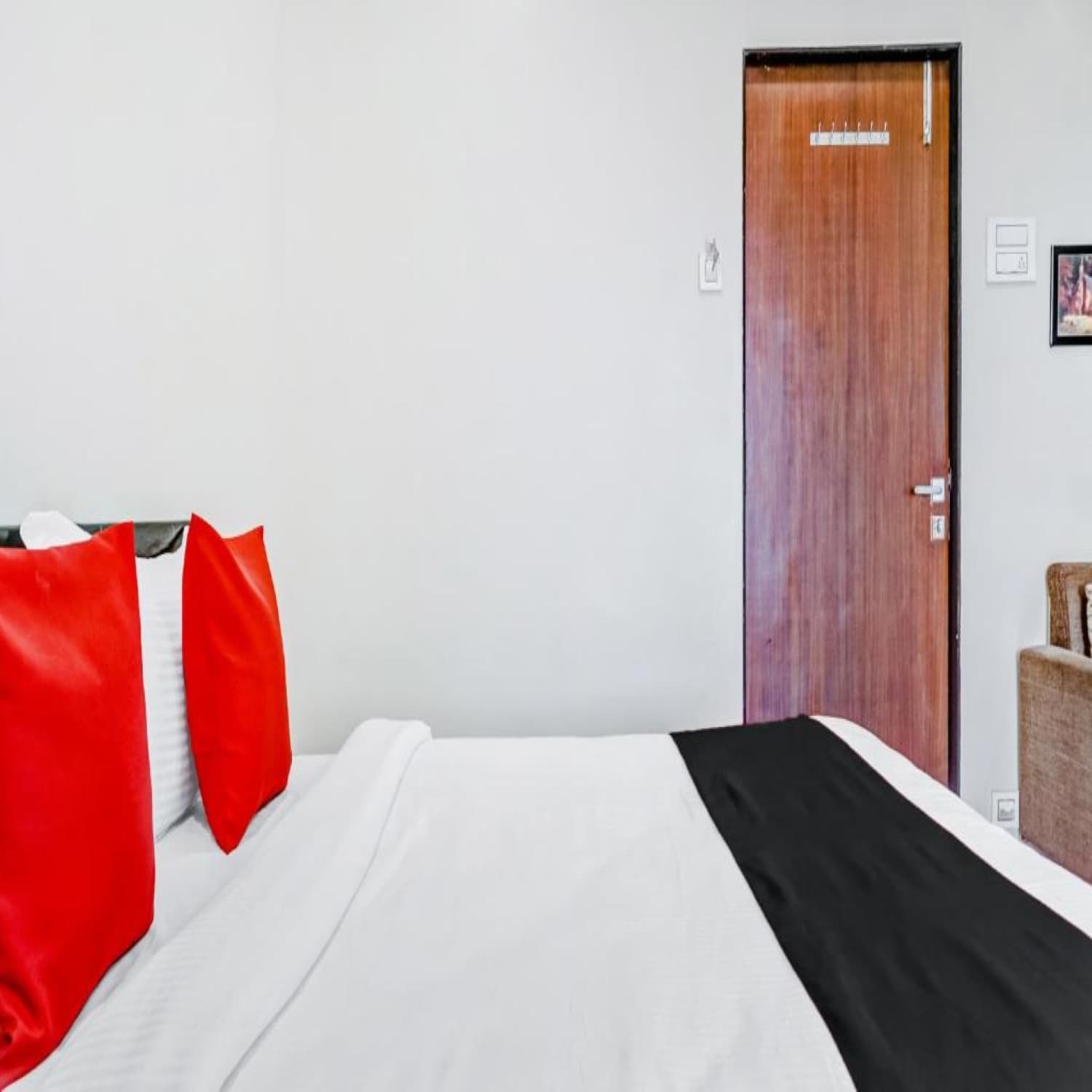 Hotel Yash Regency - Tap to explore photos