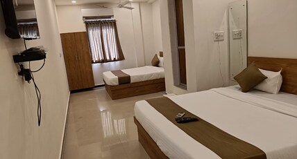 Hotel Pine tree Room Type - Deluxe Family Room