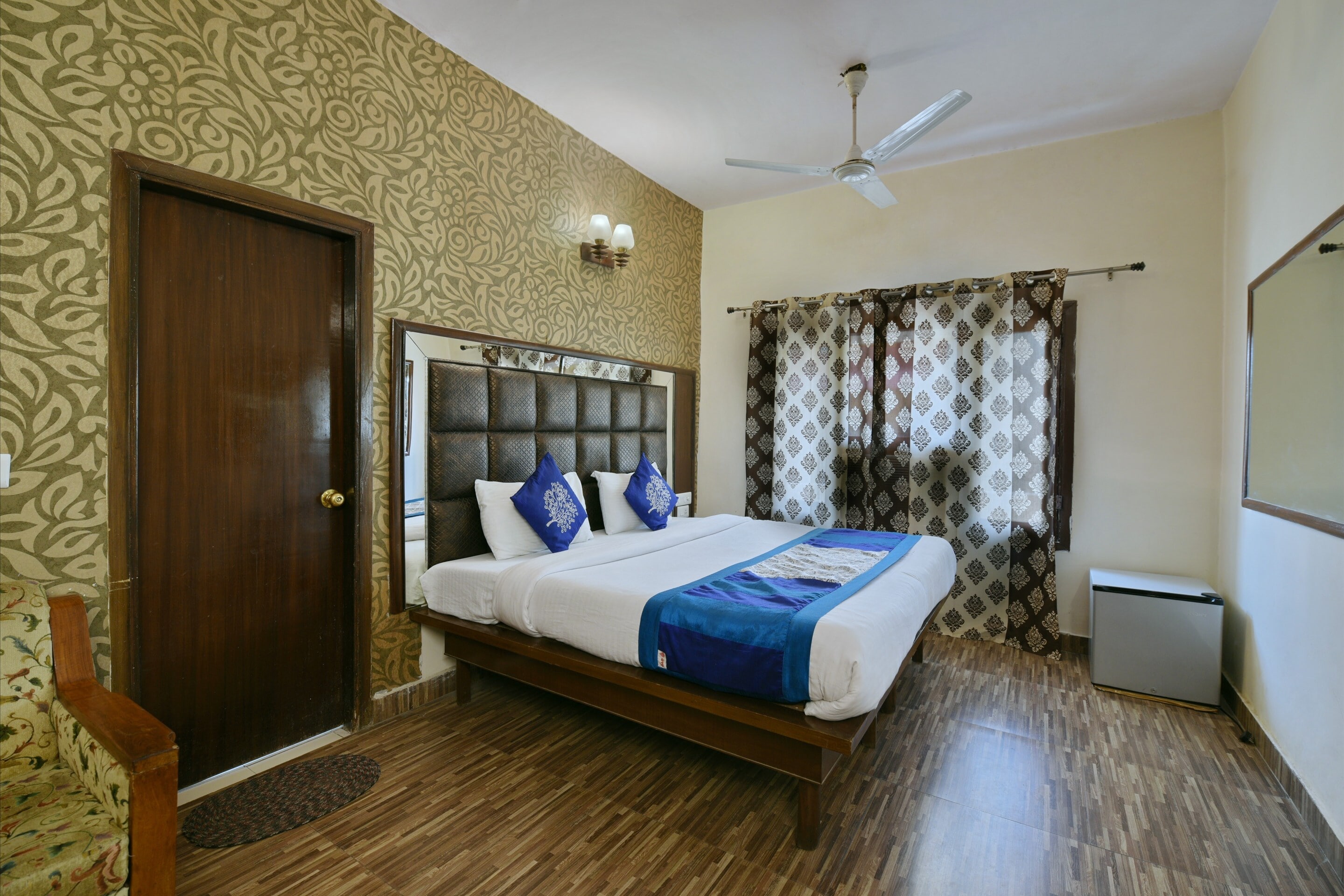 Hotel O Ashtley Hall Dehradun Formerly Daichi - Tap to explore photos