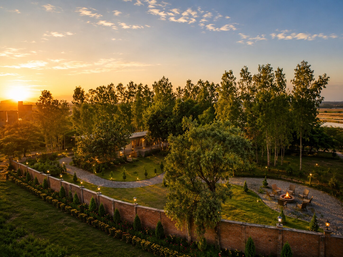 Hotel Grand Lucent Mathura-Vrindavan - Tap to explore photos