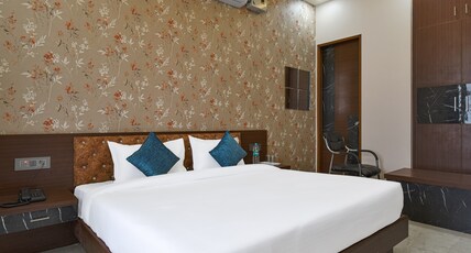 Hotel Bilaspur Pride Room Type - Junior Suite Room