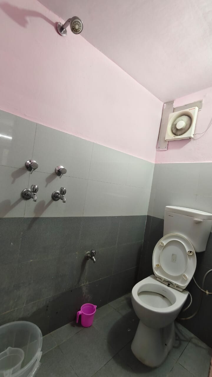 Shree Paying Guest House Varanasi - Tap to explore photos
