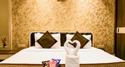 Urban Cliff - A Boutique Hotel Room Type - Deluxe Room Ac with Free Wi-Fi Urban Cliff - A Boutique Hotel Room Type - Deluxe Room Ac with Free Wi-Fi