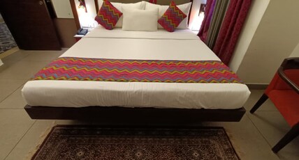 The Ten Suites Room Type - Alizarin Room