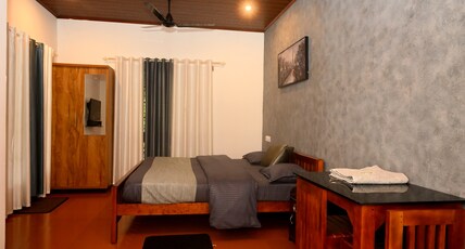 The Canopy Holiday Home Room Type - AC Cosy Rooms