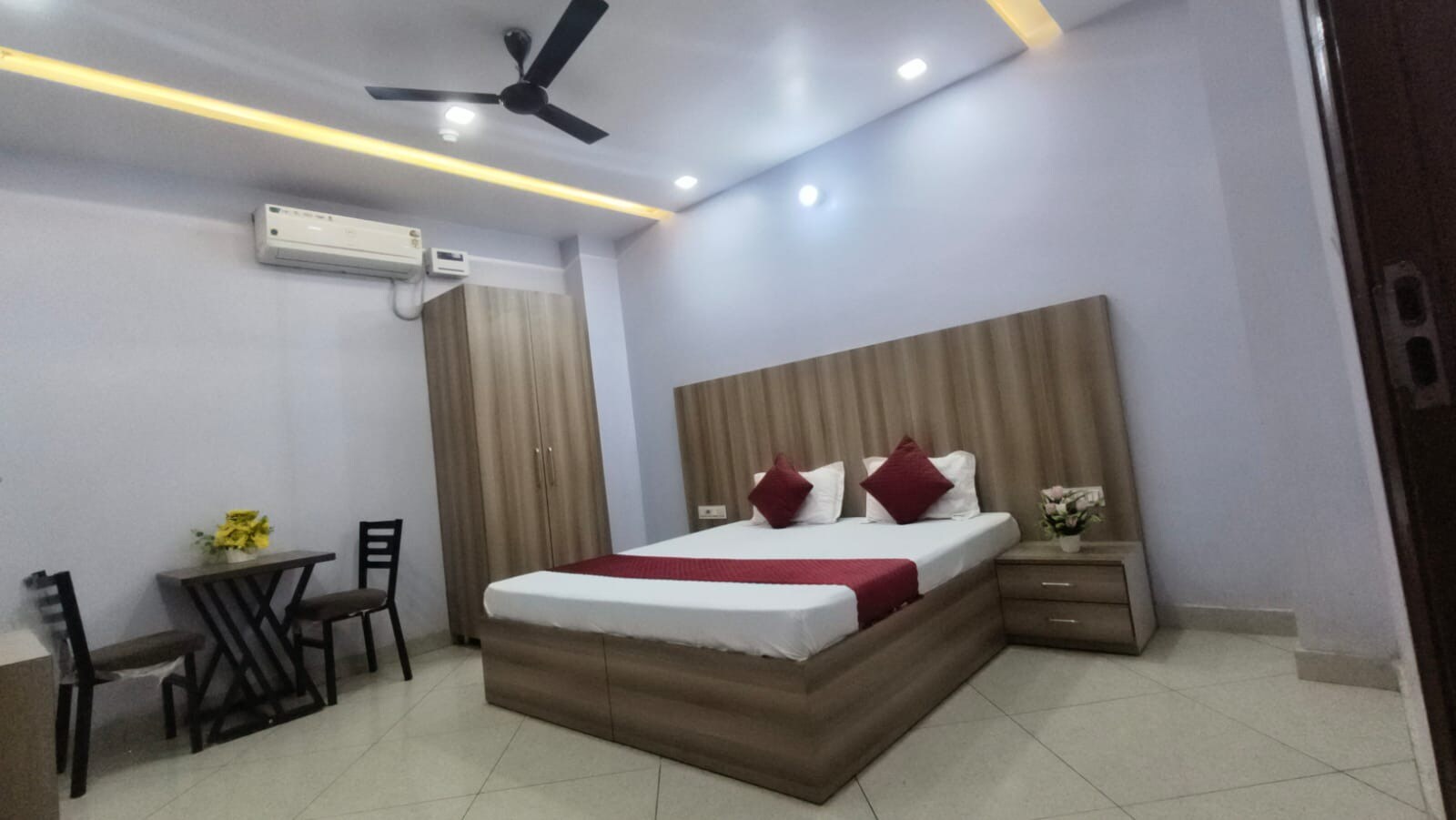 Nagpal Hotel And Restaurant - Tap to explore photos