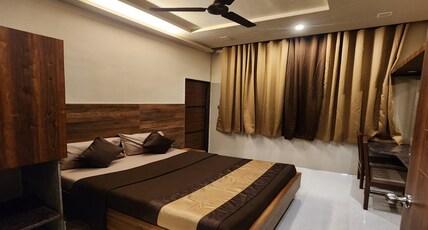 Hotel Neelam Inn Room Type - Double Bed Classic Non AC Room