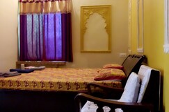 shivam tourist guest house..