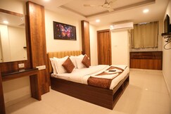 Ganesh Guest House