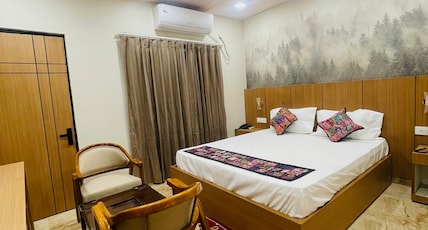 The Mewar By vasundhara Hotels A unit of Tip Top Room Type - 2 Bedroom Apartment with Balcony The Mewar By vasundhara Hotels A unit of Tip Top Room Type - 2 Bedroom Apartment with Balcony