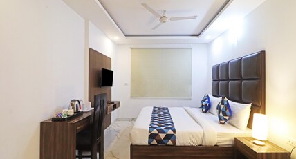 Hotel Mayda Prime Near Delhi Airport Room Type - Deluxe Room With Work Desk Hotel Mayda Prime Near Delhi Airport Room Type - Deluxe Room With Work Desk