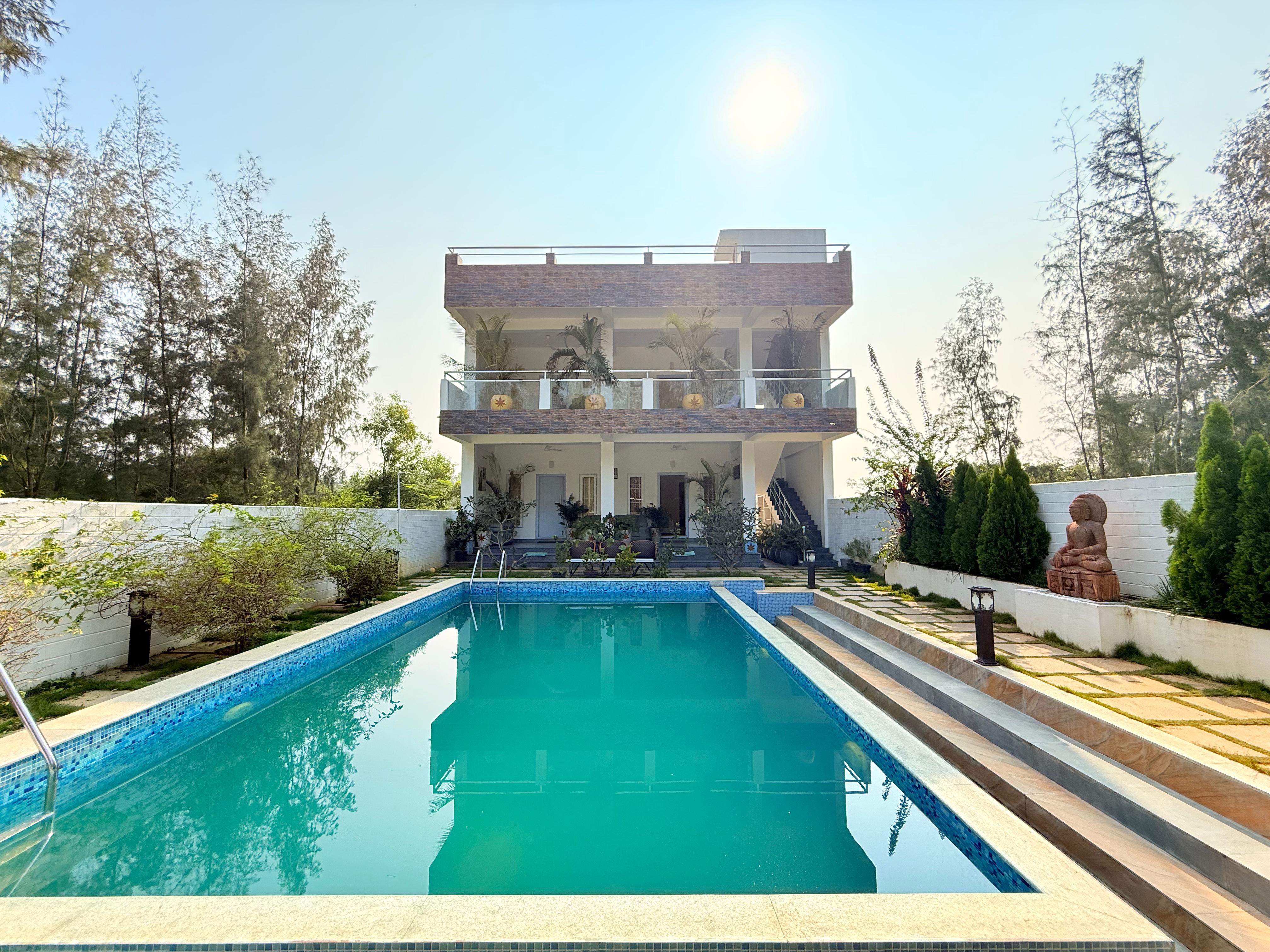 San Beach Villa - Tap to explore photos