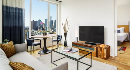 Hotel Indigo LOWER EAST SIDE NEW YORK, an IHG hotel Room Type - 1 King 1 Bedroom Suite Mobility Accessible Roll Shower Hotel Indigo LOWER EAST SIDE NEW YORK, an IHG hotel Room Type - 1 King 1 Bedroom Suite Mobility Accessible Roll Shower