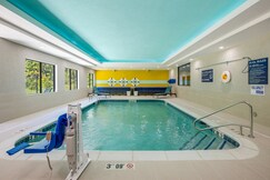 Tru by Hilton Saint Joseph