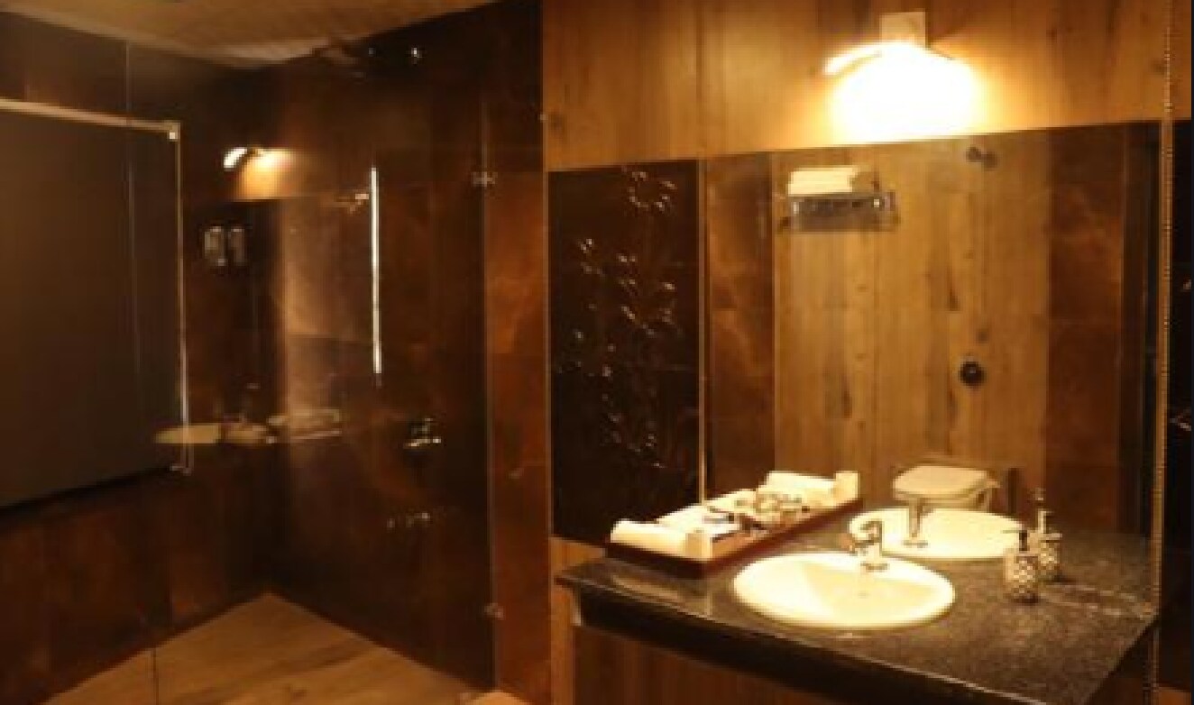 Hotel Niraj Deep - Tap to explore photos