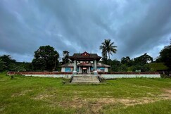 Coorg Robusta spring's stay & village