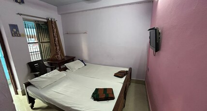 MEERA LODGE Room Type - DOUBLE BED NON AC