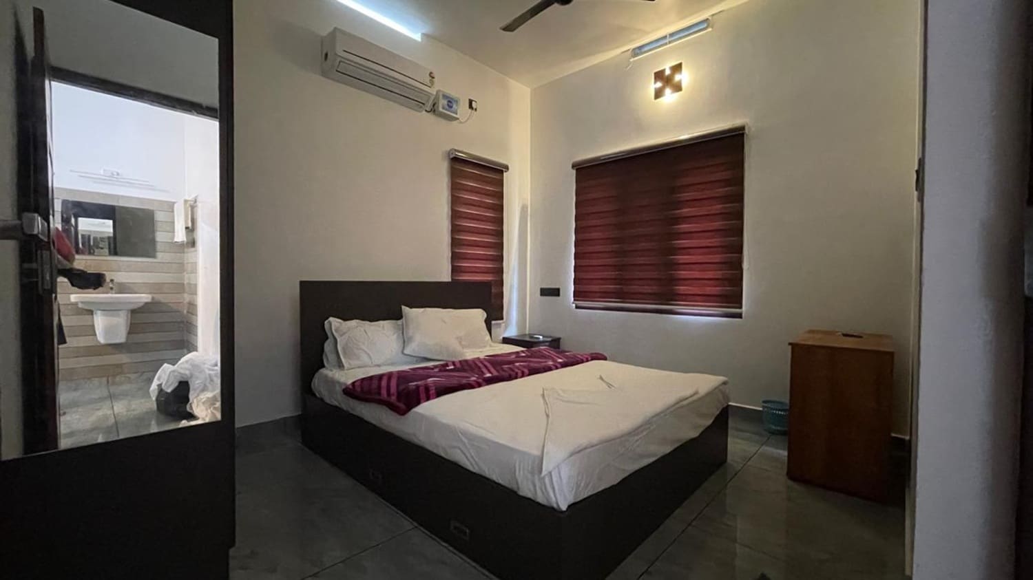 A one Suites - Tap to explore photos