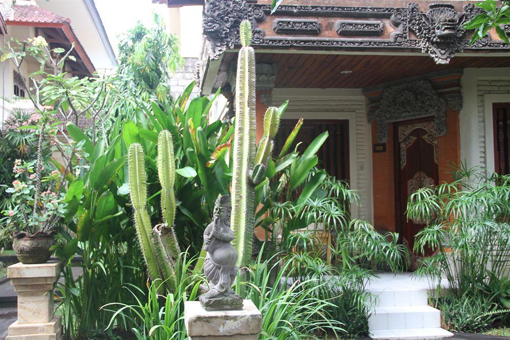 Seminyak Paradiso Hotel Bali - Tap to explore photos