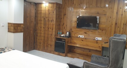 Hotel Grand Maurya's Room Type - Suite Room