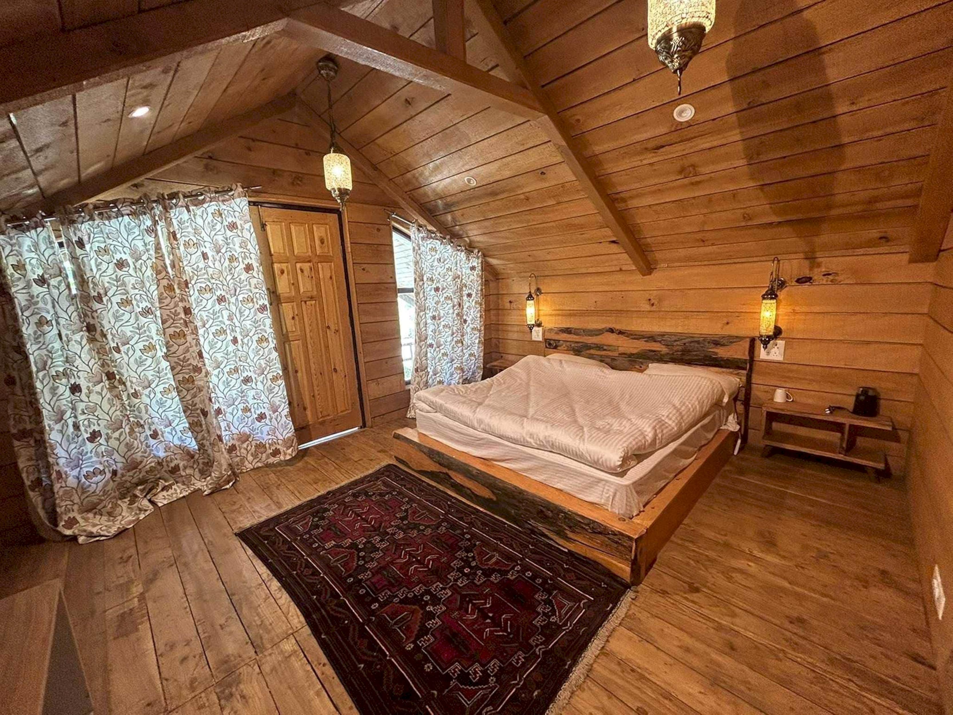 DanCenter Riverside Lexus Regency Pahalgam - Tap to explore photos