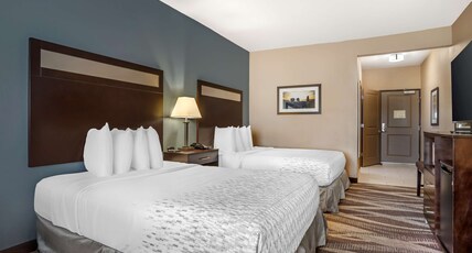 Best Western Plus Lake Jackson Inn & Suites Room Type - 2 Queen Beds, Non-Smoking, Microwave And Refrigerator, Wi-Fi, Full Breakfast Best Western Plus Lake Jackson Inn & Suites Room Type - 2 Queen Beds, Non-Smoking, Microwave And Refrigerator, Wi-Fi, Full Breakfast