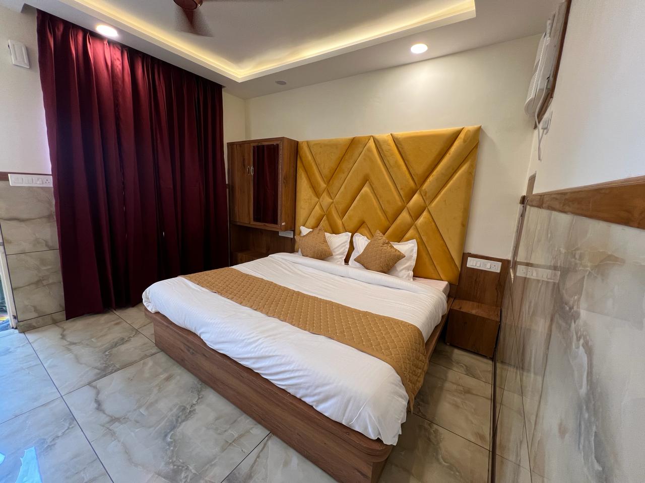 The Singh Axis - Tap to explore photos