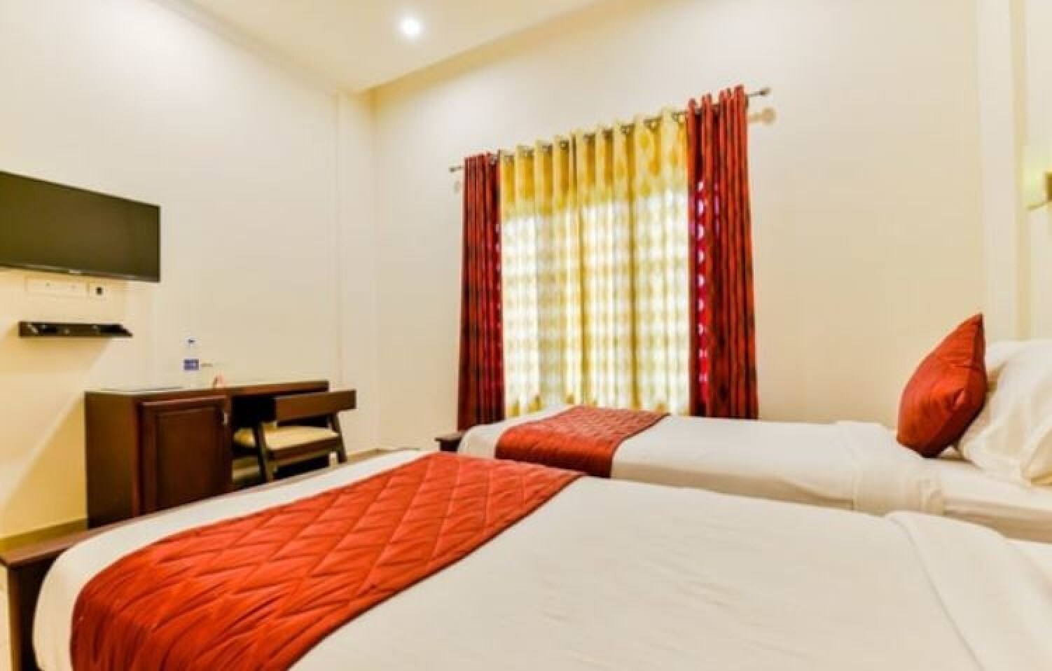 Hotel Travancore Regency - Tap to explore photos