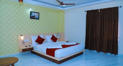 HOTEL SPRINGHILL Room Type - Standard King Bed Room