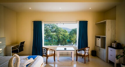 Garnet Room Type - Luxury Room